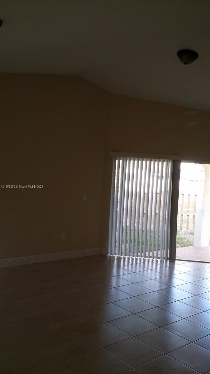 3000 San Remo Cir, Homestead, Florida 33035, 2 Bedrooms Bedrooms, ,2 BathroomsBathrooms,Residentiallease,For Rent,3000 San Remo Cir,A11562878