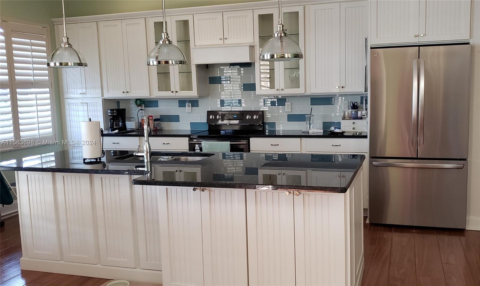 695 SE 29th Dr, Homestead, Florida 33033, 4 Bedrooms Bedrooms, ,2 BathroomsBathrooms,Residential,For Sale,695 SE 29th Dr,A11563698