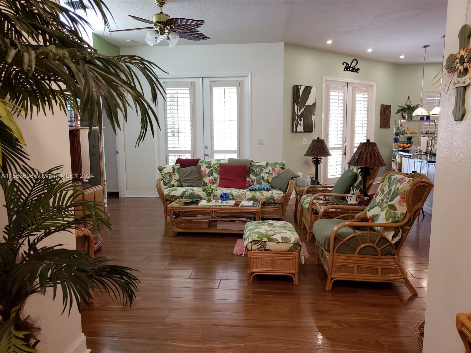 695 SE 29th Dr, Homestead, Florida 33033, 4 Bedrooms Bedrooms, ,2 BathroomsBathrooms,Residential,For Sale,695 SE 29th Dr,A11563698