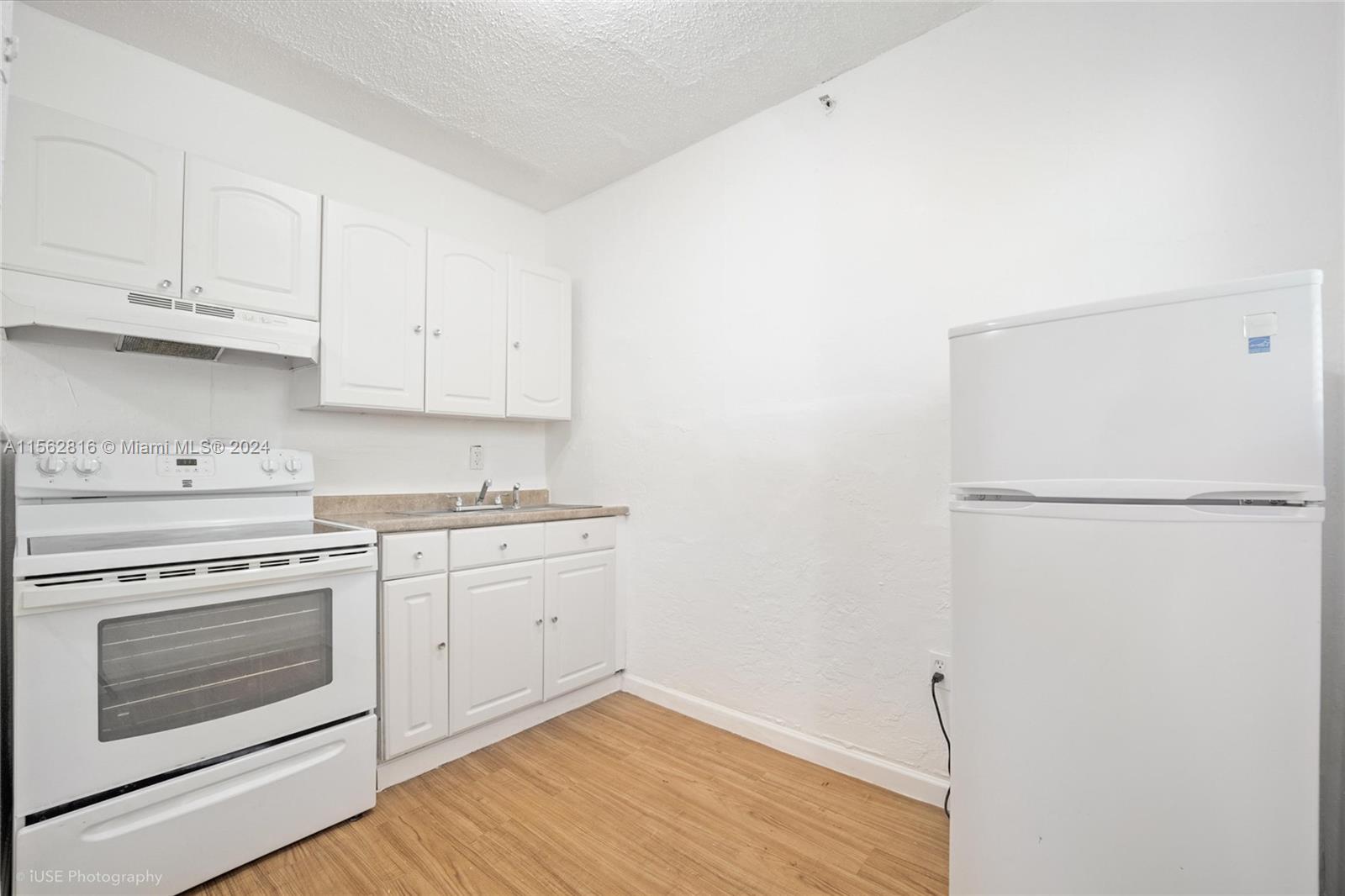 542 NW 8th St 2, Miami, Florida 33136, 1 Bedroom Bedrooms, ,1 BathroomBathrooms,Residentiallease,For Rent,542 NW 8th St 2,A11562816