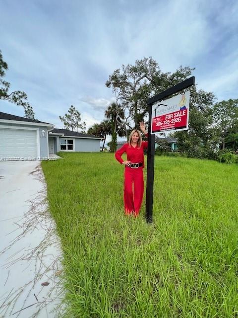 5051 NE tradewinds cir, Unincorporated Dade County, Florida 33935, 3 Bedrooms Bedrooms, ,2 BathroomsBathrooms,Residentiallease,For Rent,5051 NE tradewinds cir,A11538027