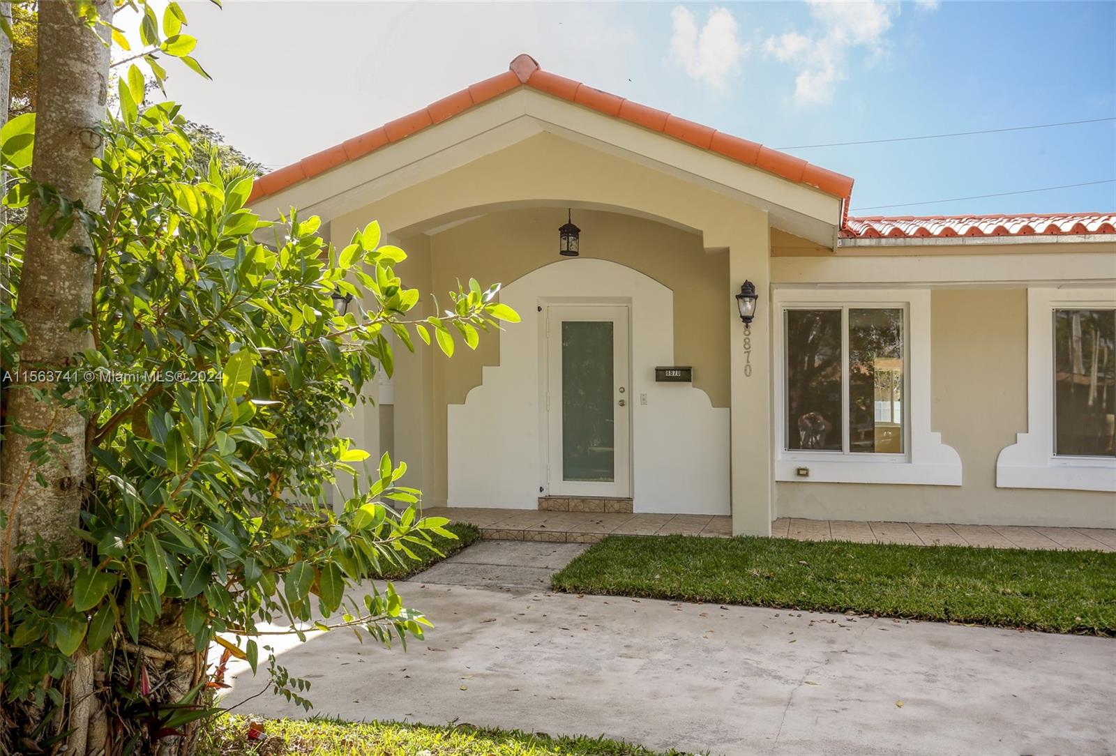 8870 SW 87th St  For Sale A11563741, FL
