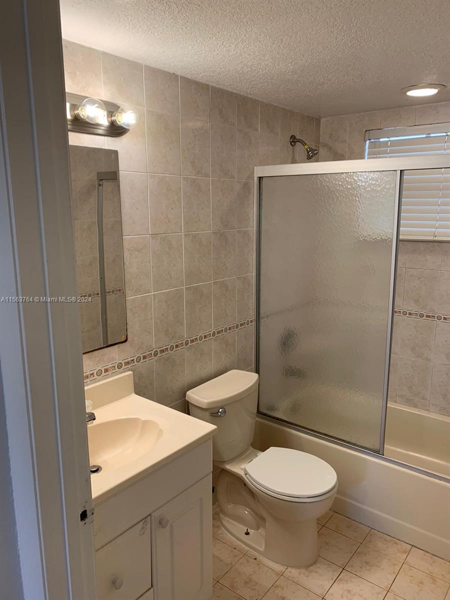 15969 NW 64th Ave 410, Miami Lakes, Florida 33014, 2 Bedrooms Bedrooms, ,2 BathroomsBathrooms,Residentiallease,For Rent,15969 NW 64th Ave 410,A11563764