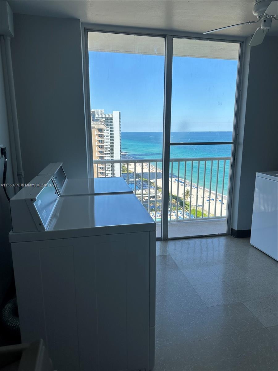 1950 S Ocean Dr 18B, Hallandale Beach, Florida 33009, 1 Bedroom Bedrooms, ,1 BathroomBathrooms,Residential,For Sale,1950 S Ocean Dr 18B,A11563770