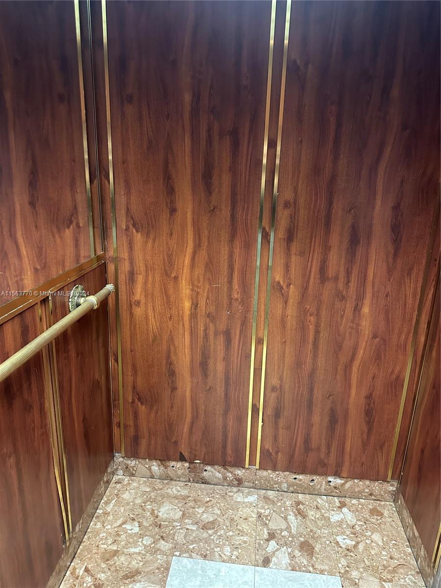 1950 S Ocean Dr 18B, Hallandale Beach, Florida 33009, 1 Bedroom Bedrooms, ,1 BathroomBathrooms,Residential,For Sale,1950 S Ocean Dr 18B,A11563770