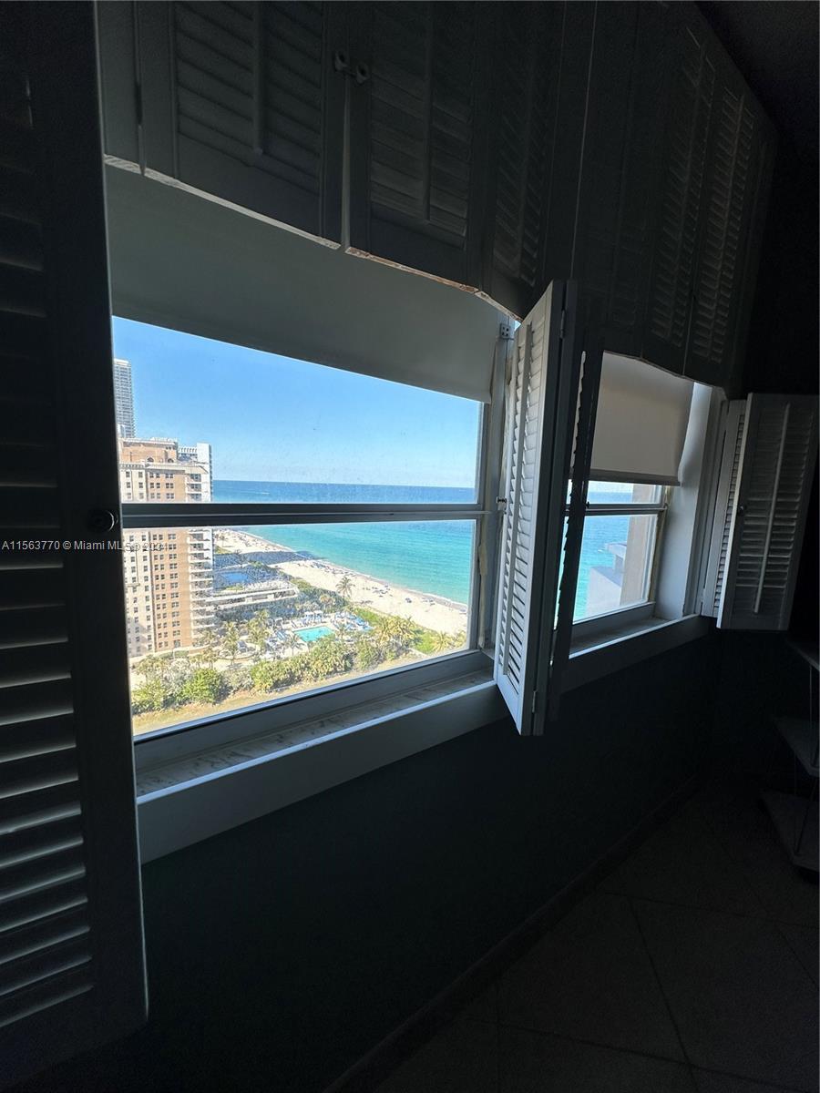 1950 S Ocean Dr 18B, Hallandale Beach, Florida 33009, 1 Bedroom Bedrooms, ,1 BathroomBathrooms,Residential,For Sale,1950 S Ocean Dr 18B,A11563770