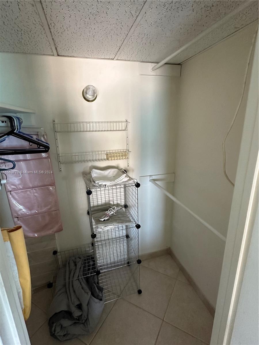 1950 S Ocean Dr 18B, Hallandale Beach, Florida 33009, 1 Bedroom Bedrooms, ,1 BathroomBathrooms,Residential,For Sale,1950 S Ocean Dr 18B,A11563770