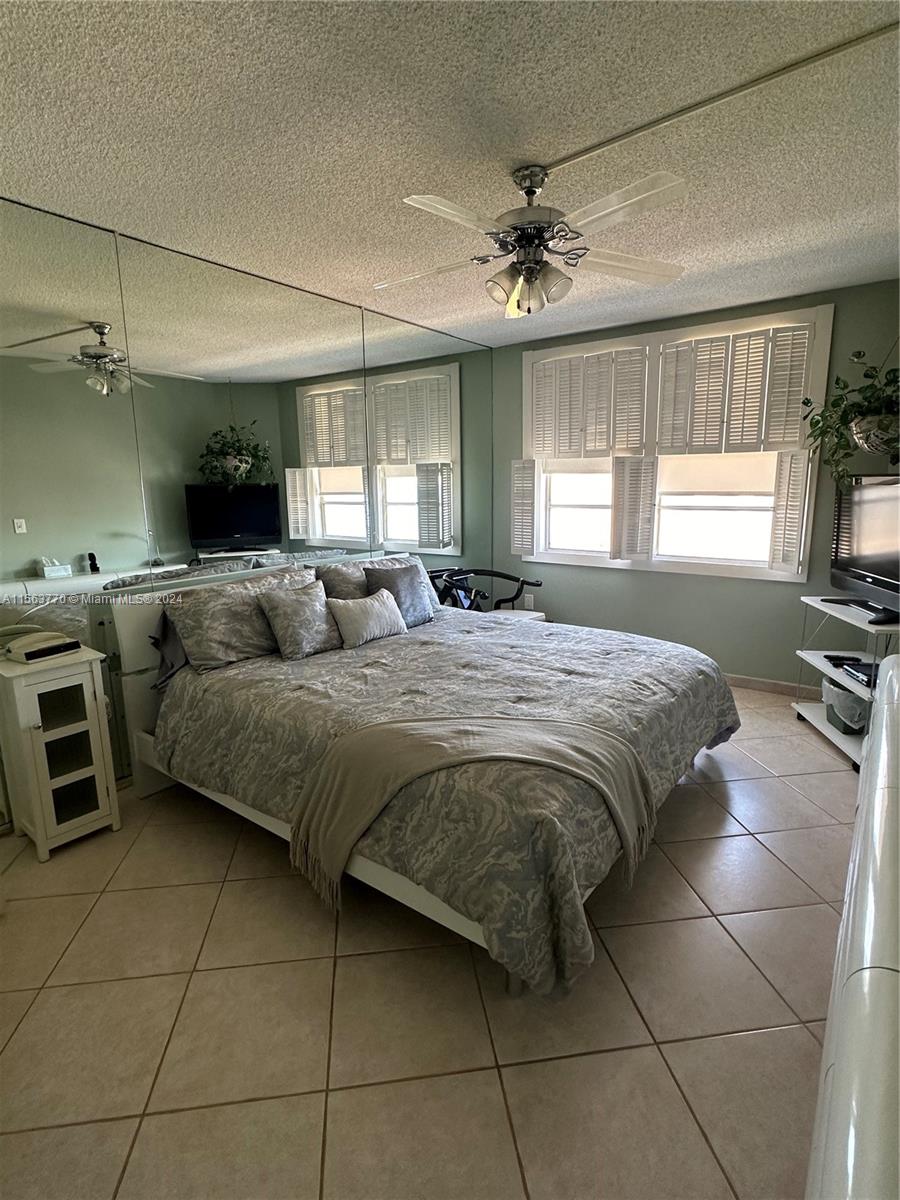 1950 S Ocean Dr 18B, Hallandale Beach, Florida 33009, 1 Bedroom Bedrooms, ,1 BathroomBathrooms,Residential,For Sale,1950 S Ocean Dr 18B,A11563770