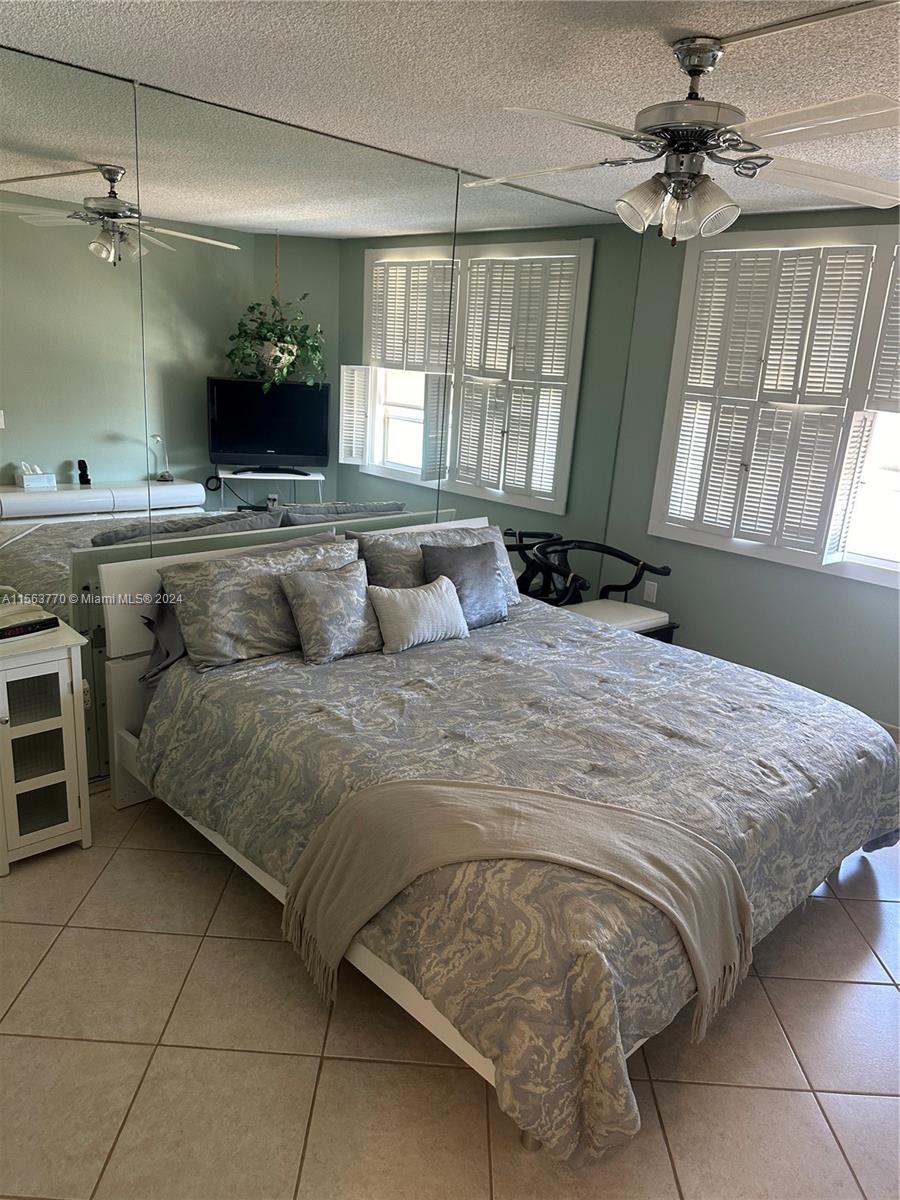 1950 S Ocean Dr 18B, Hallandale Beach, Florida 33009, 1 Bedroom Bedrooms, ,1 BathroomBathrooms,Residential,For Sale,1950 S Ocean Dr 18B,A11563770