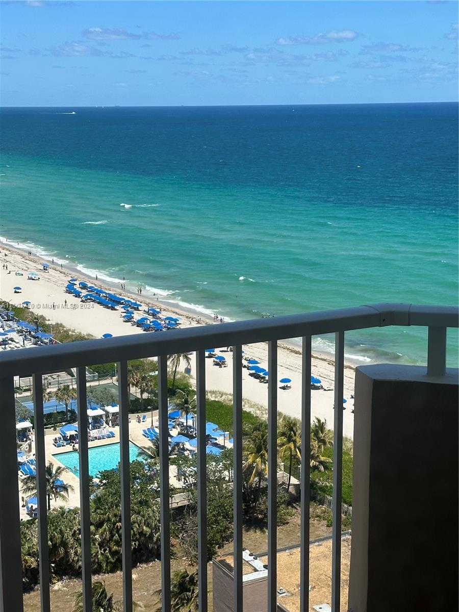 1950 S Ocean Dr 18B, Hallandale Beach, Florida 33009, 1 Bedroom Bedrooms, ,1 BathroomBathrooms,Residential,For Sale,1950 S Ocean Dr 18B,A11563770