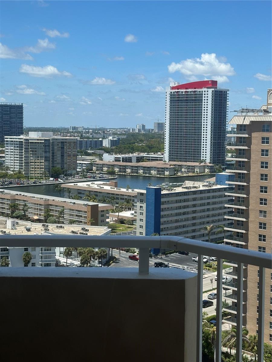 1950 S Ocean Dr 18B, Hallandale Beach, Florida 33009, 1 Bedroom Bedrooms, ,1 BathroomBathrooms,Residential,For Sale,1950 S Ocean Dr 18B,A11563770