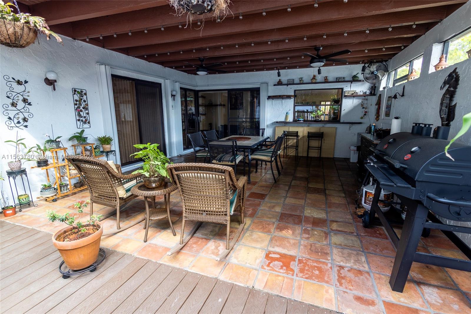 16818 Royal Poinciana Dr, Weston, Florida 33326, 3 Bedrooms Bedrooms, ,3 BathroomsBathrooms,Residential,For Sale,16818 Royal Poinciana Dr,A11563780