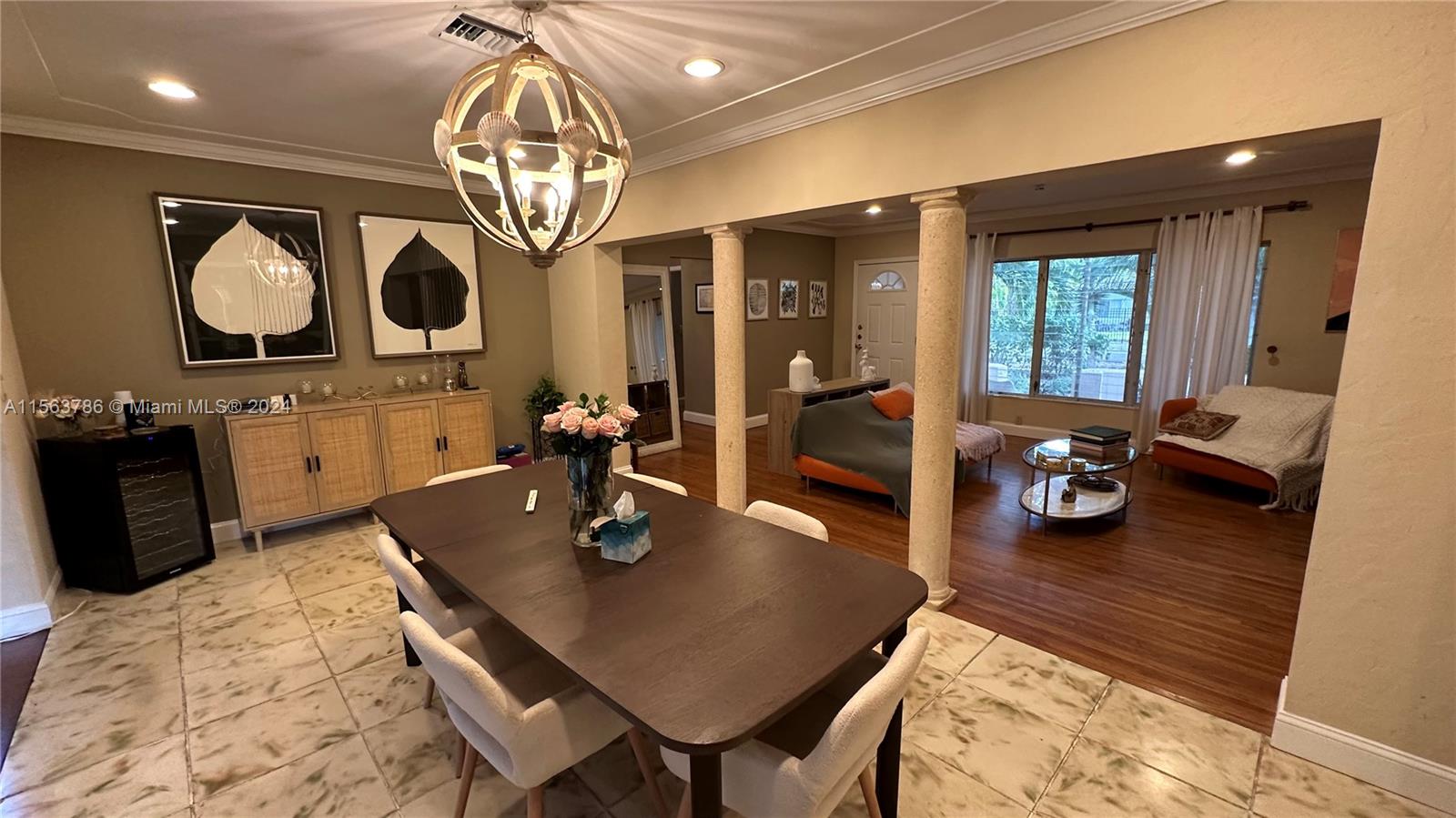 441 Sansovino Ave, Coral Gables, Florida 33146, 2 Bedrooms Bedrooms, ,2 BathroomsBathrooms,Residentiallease,For Rent,441 Sansovino Ave,A11563786