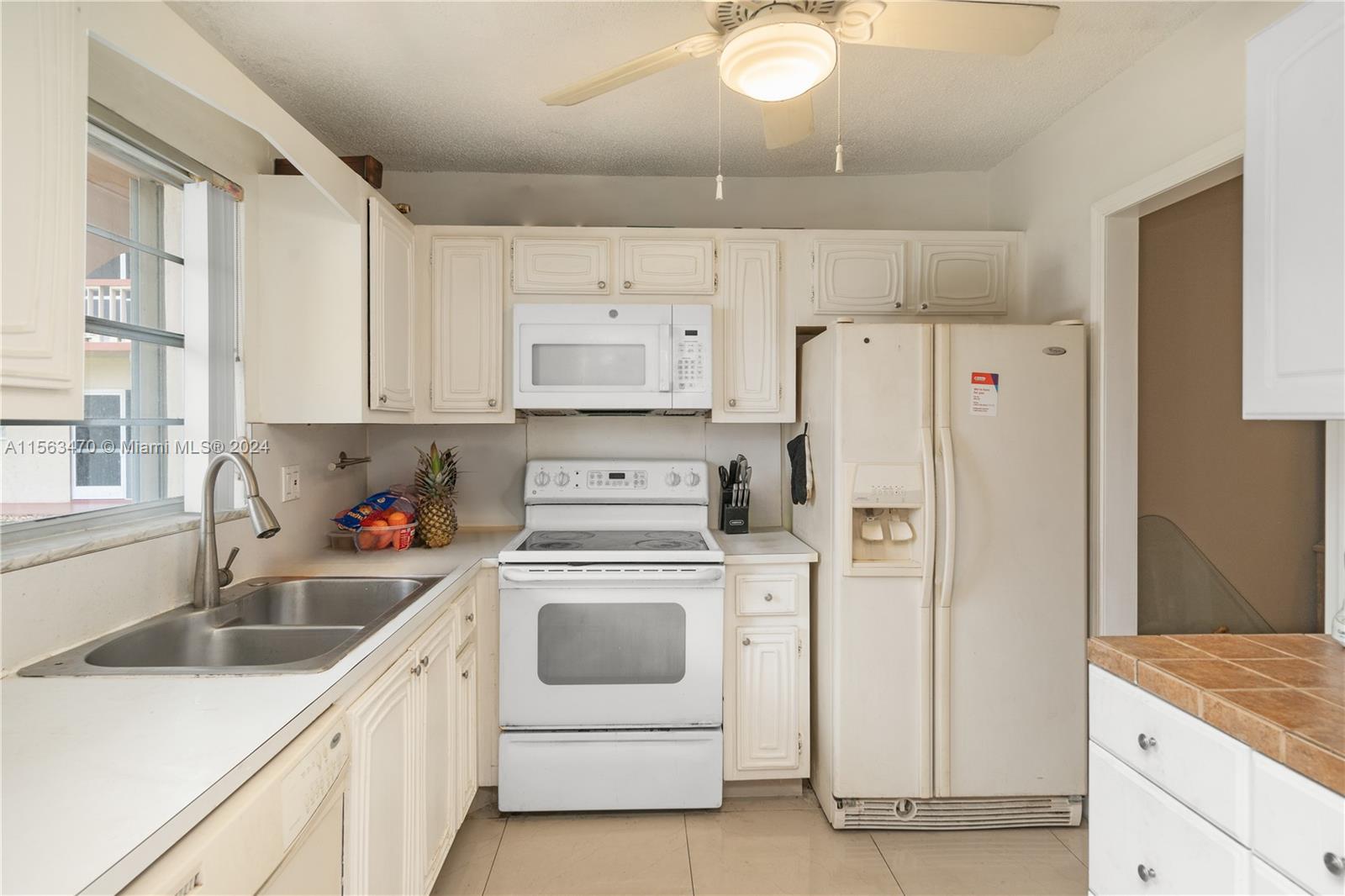 5300 Washington St T120, Hollywood, Florida 33021, 2 Bedrooms Bedrooms, ,2 BathroomsBathrooms,Residential,For Sale,5300 Washington St T120,A11563470