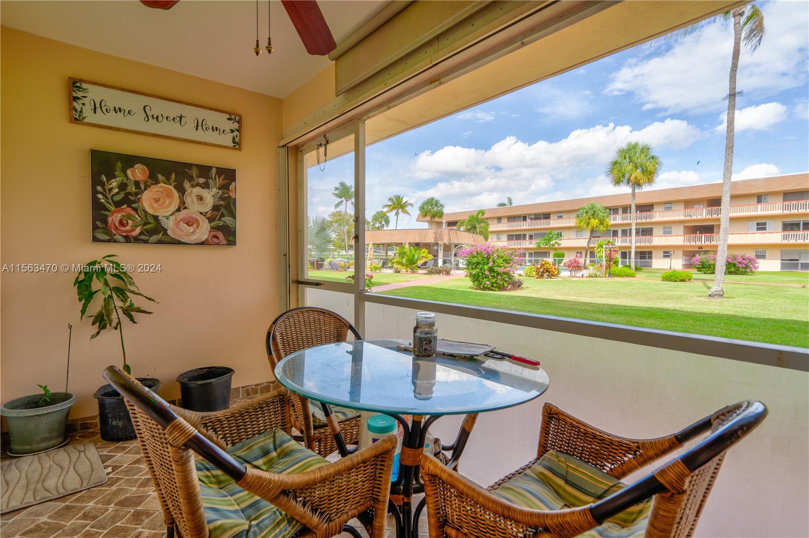 5300 Washington St T120, Hollywood, Florida 33021, 2 Bedrooms Bedrooms, ,2 BathroomsBathrooms,Residential,For Sale,5300 Washington St T120,A11563470