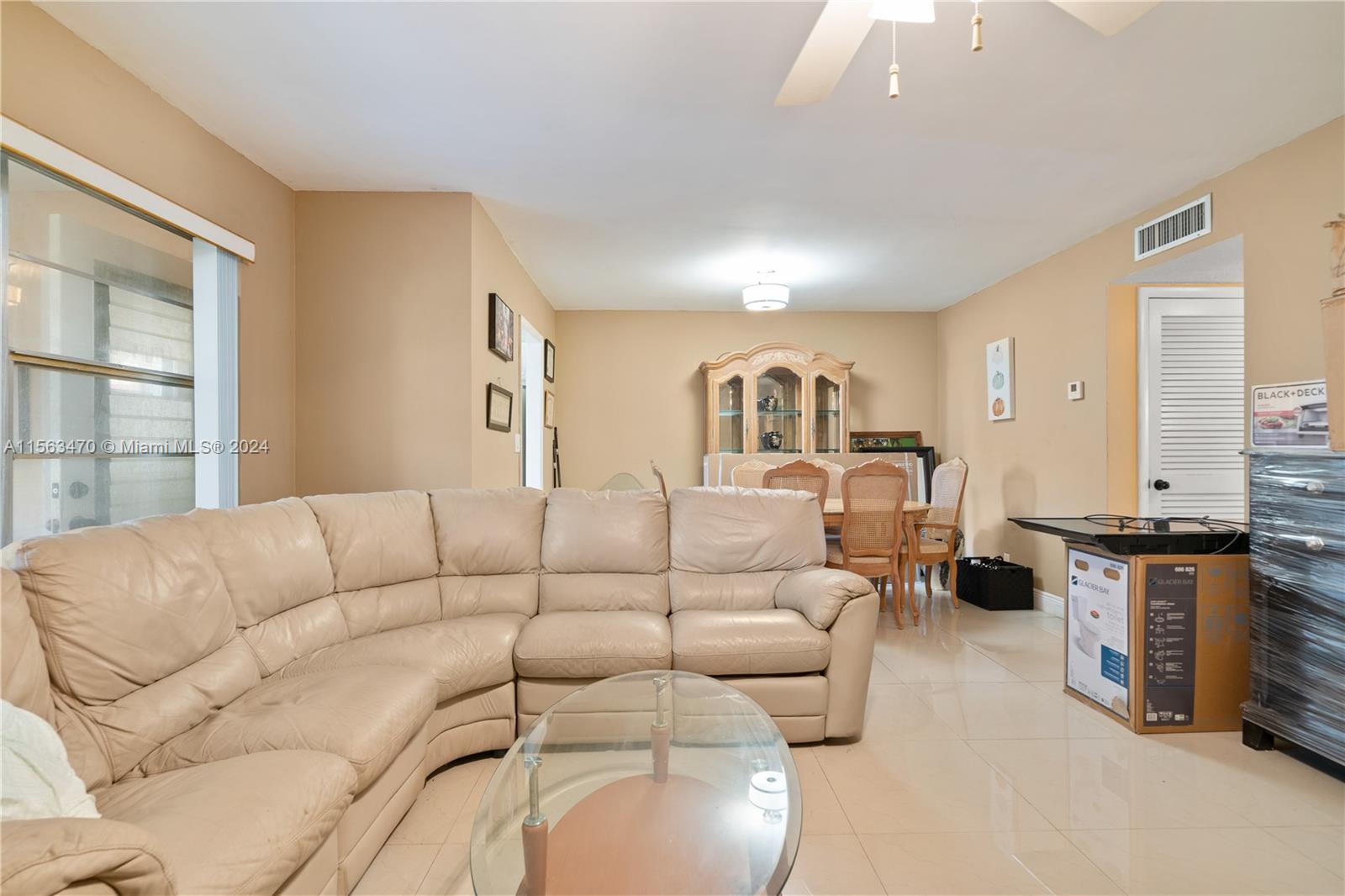 5300 Washington St T120, Hollywood, Florida 33021, 2 Bedrooms Bedrooms, ,2 BathroomsBathrooms,Residential,For Sale,5300 Washington St T120,A11563470