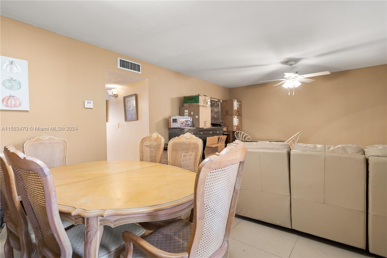 5300 Washington St T120, Hollywood, Florida 33021, 2 Bedrooms Bedrooms, ,2 BathroomsBathrooms,Residential,For Sale,5300 Washington St T120,A11563470