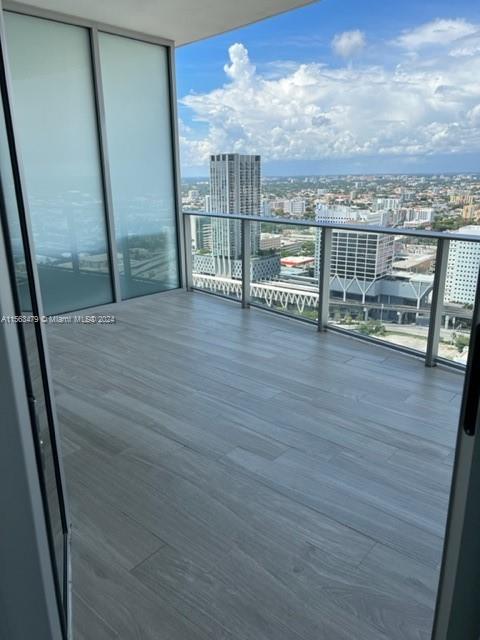 851 NE 1st Ave 3704, Miami, Florida 33132, 1 Bedroom Bedrooms, ,2 BathroomsBathrooms,Residentiallease,For Rent,851 NE 1st Ave 3704,A11563479