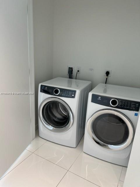 851 NE 1st Ave 3704, Miami, Florida 33132, 1 Bedroom Bedrooms, ,2 BathroomsBathrooms,Residentiallease,For Rent,851 NE 1st Ave 3704,A11563479