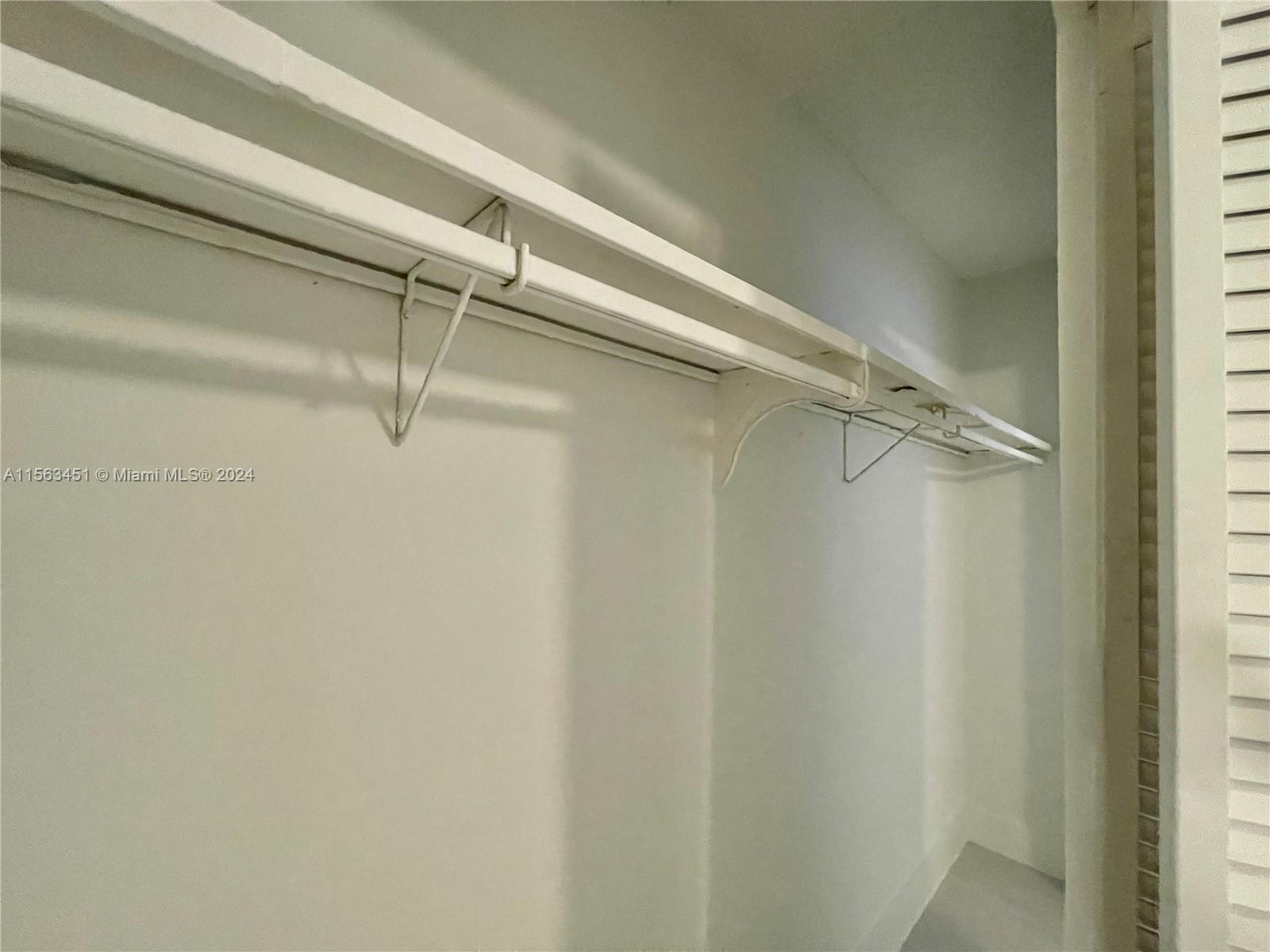 17901 NW 68th Ave S102, Hialeah, Florida 33015, 2 Bedrooms Bedrooms, ,2 BathroomsBathrooms,Residentiallease,For Rent,17901 NW 68th Ave S102,A11563451