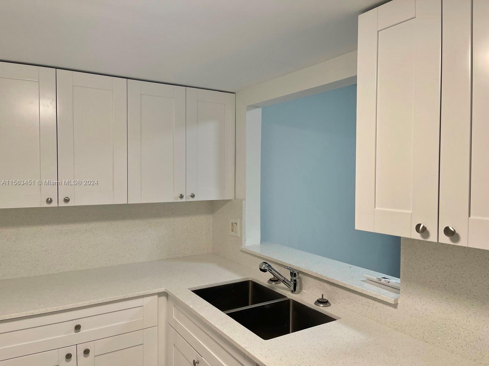 17901 NW 68th Ave S102, Hialeah, Florida 33015, 2 Bedrooms Bedrooms, ,2 BathroomsBathrooms,Residentiallease,For Rent,17901 NW 68th Ave S102,A11563451