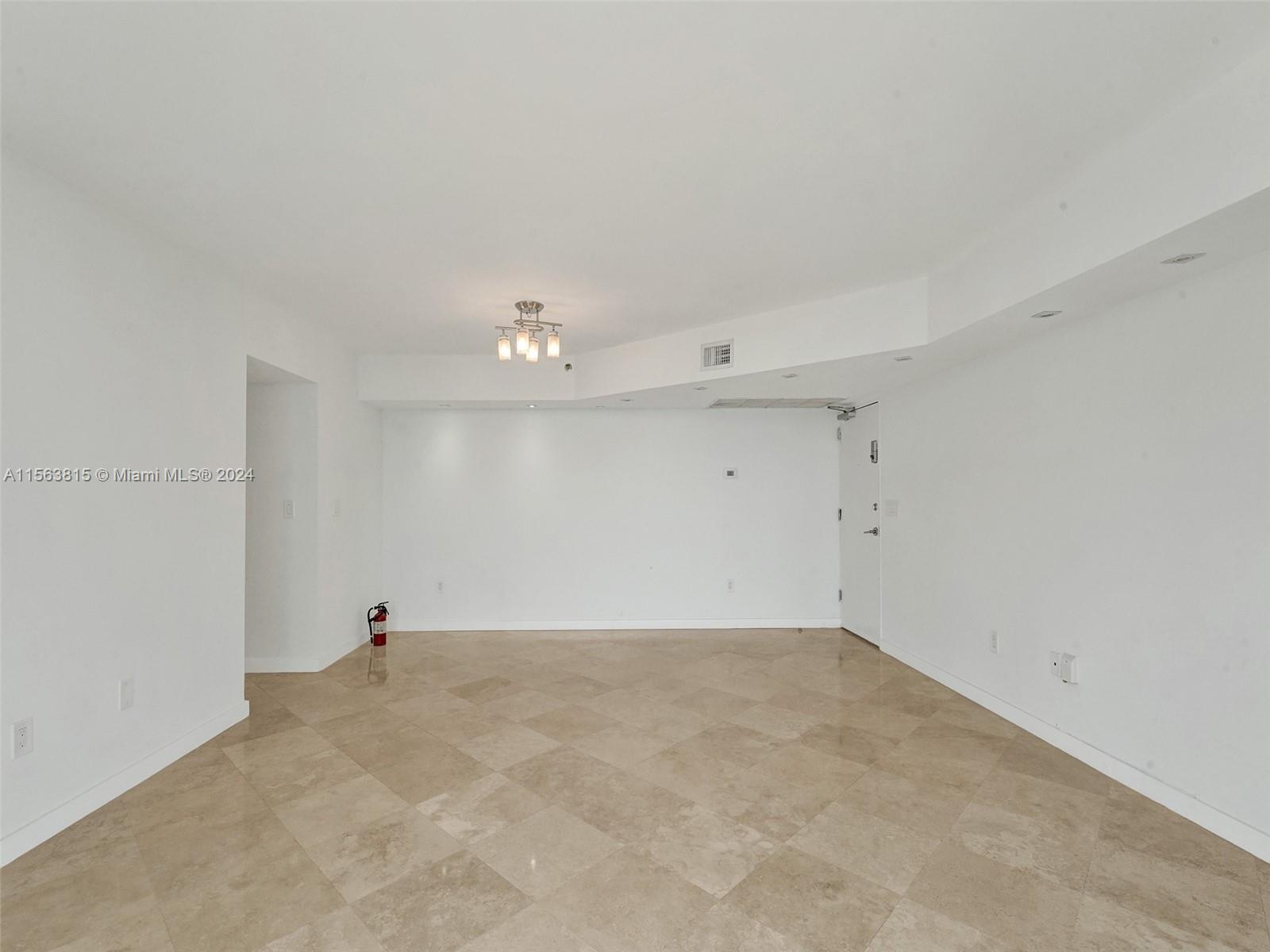 5900 Collins Ave 804, Miami Beach, Florida 33140, 2 Bedrooms Bedrooms, ,2 BathroomsBathrooms,Residentiallease,For Rent,5900 Collins Ave 804,A11563815