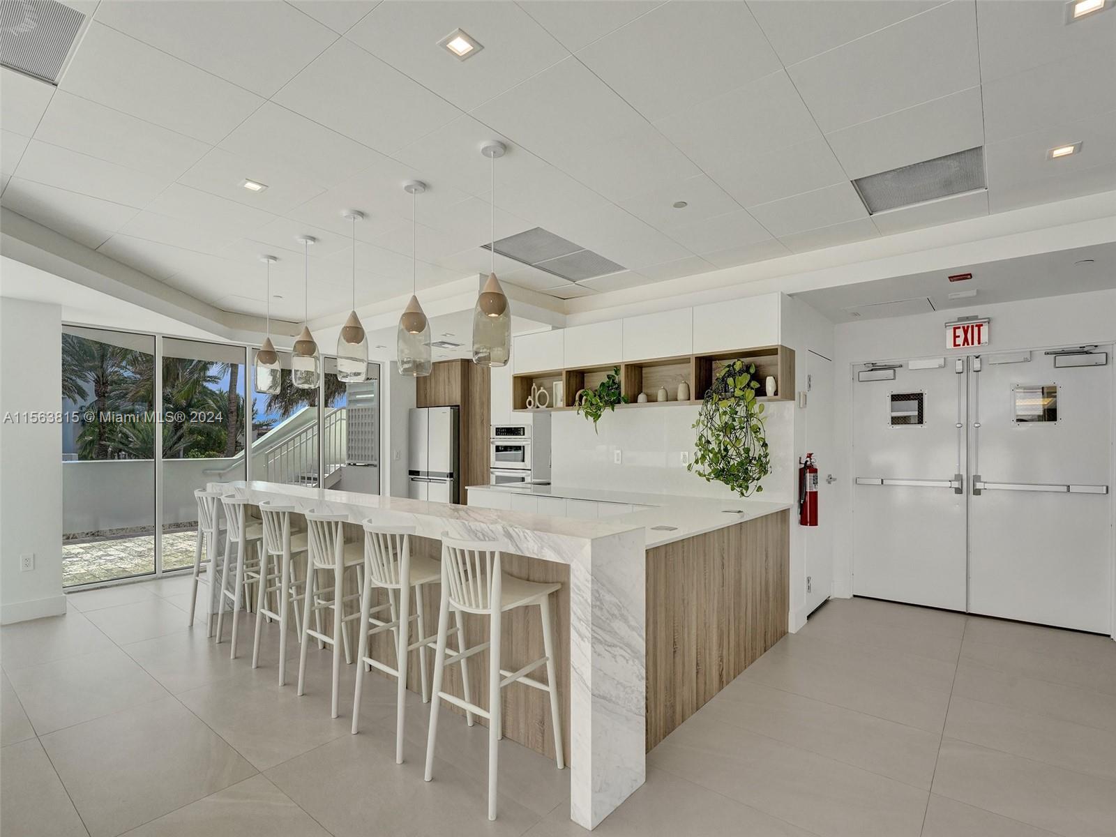 5900 Collins Ave 804, Miami Beach, Florida 33140, 2 Bedrooms Bedrooms, ,2 BathroomsBathrooms,Residentiallease,For Rent,5900 Collins Ave 804,A11563815