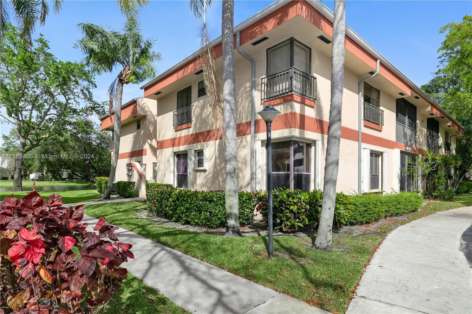 4142 S Carambola Cir S 2140, Coconut Creek, Florida 33066, 2 Bedrooms Bedrooms, ,2 BathroomsBathrooms,Residential,For Sale,4142 S Carambola Cir S 2140,A11563800