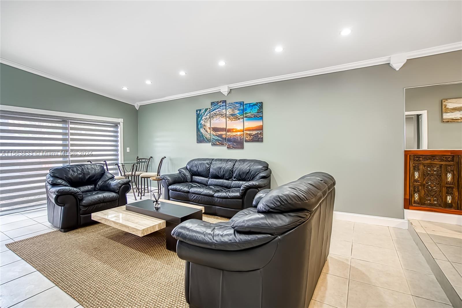 502 NE 195th St 502, Miami, Florida 33179, 3 Bedrooms Bedrooms, ,3 BathroomsBathrooms,Residentiallease,For Rent,502 NE 195th St 502,A11563833