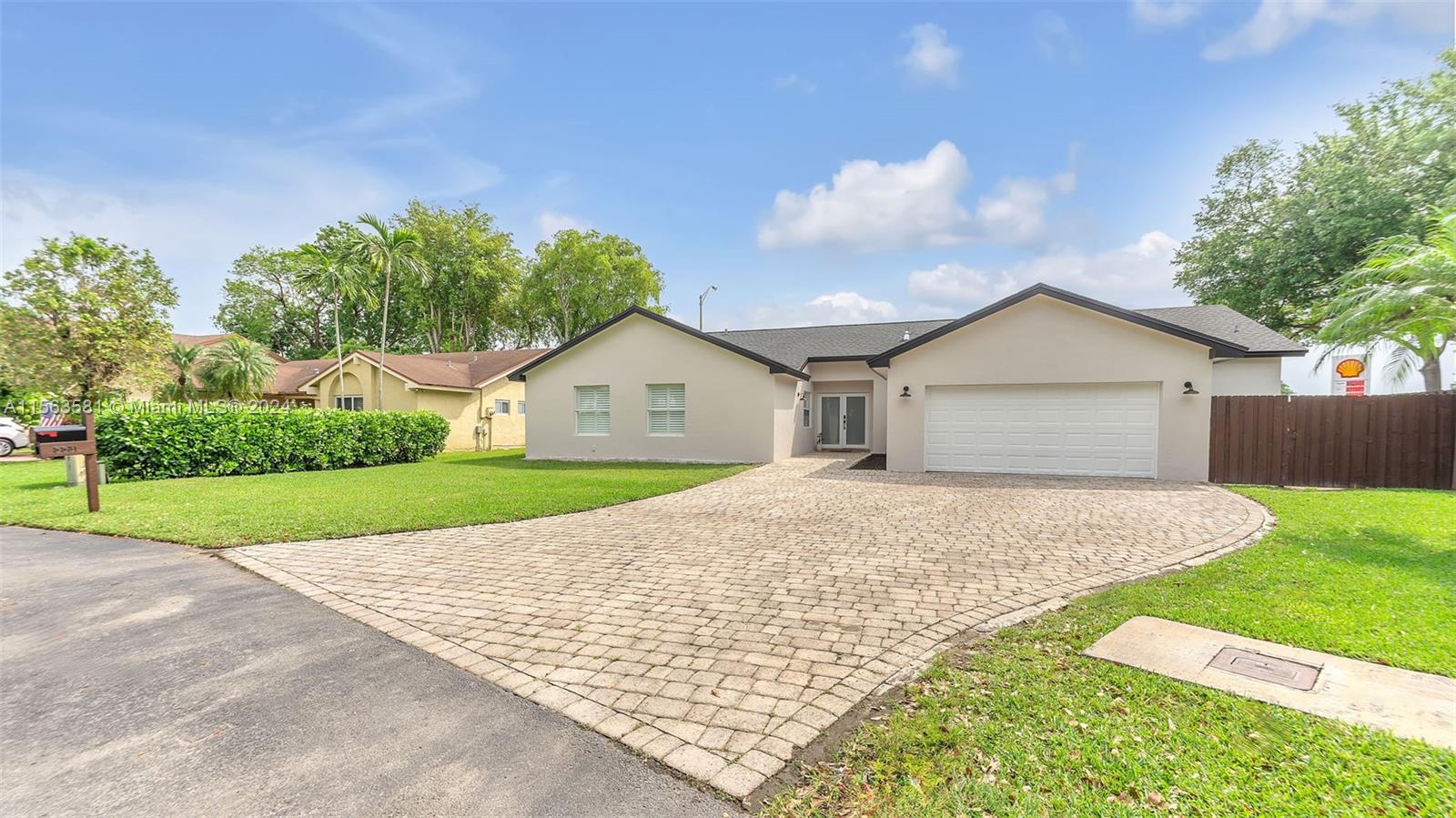 5531 SW 147th Ct, Miami, Florida 33185, 4 Bedrooms Bedrooms, ,2 BathroomsBathrooms,Residential,For Sale,5531 SW 147th Ct,A11563581