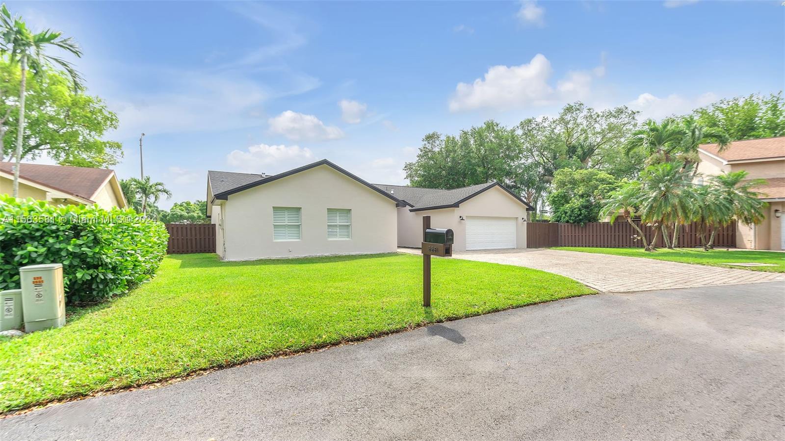 5531 SW 147th Ct, Miami, Florida 33185, 4 Bedrooms Bedrooms, ,2 BathroomsBathrooms,Residential,For Sale,5531 SW 147th Ct,A11563581