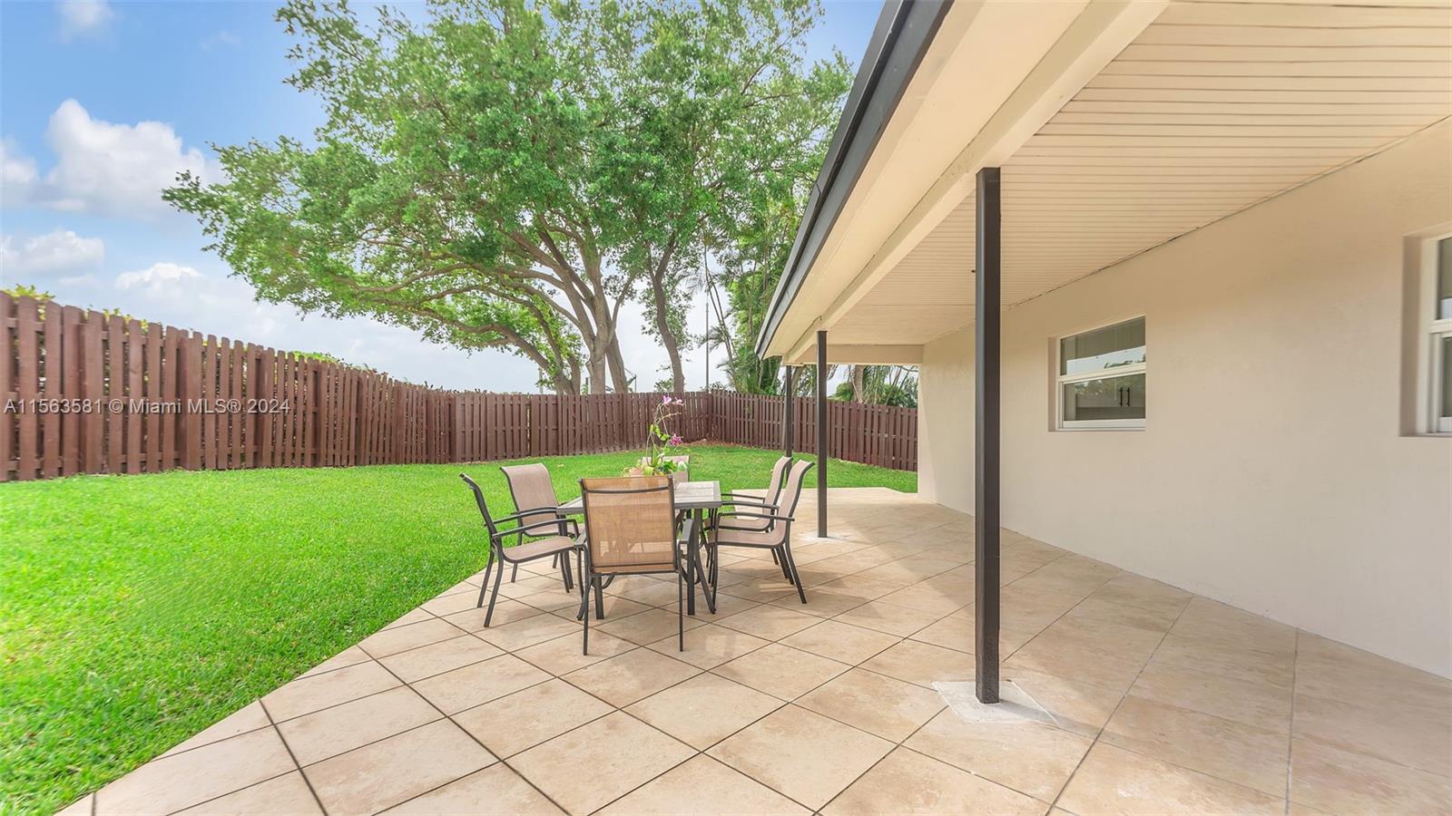 5531 SW 147th Ct, Miami, Florida 33185, 4 Bedrooms Bedrooms, ,2 BathroomsBathrooms,Residential,For Sale,5531 SW 147th Ct,A11563581