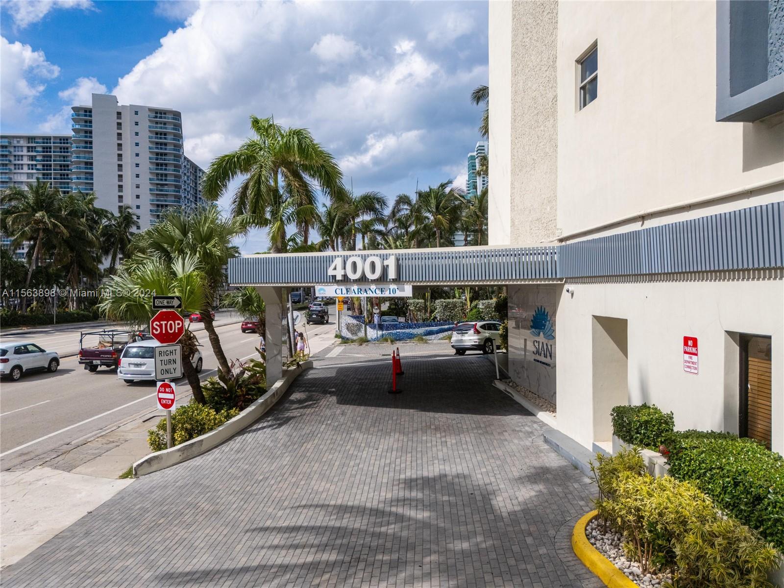 4001 S Ocean Dr PH4, Hollywood, Florida 33019, 1 Bedroom Bedrooms, ,1 BathroomBathrooms,Residential,For Sale,4001 S Ocean Dr PH4,A11563898