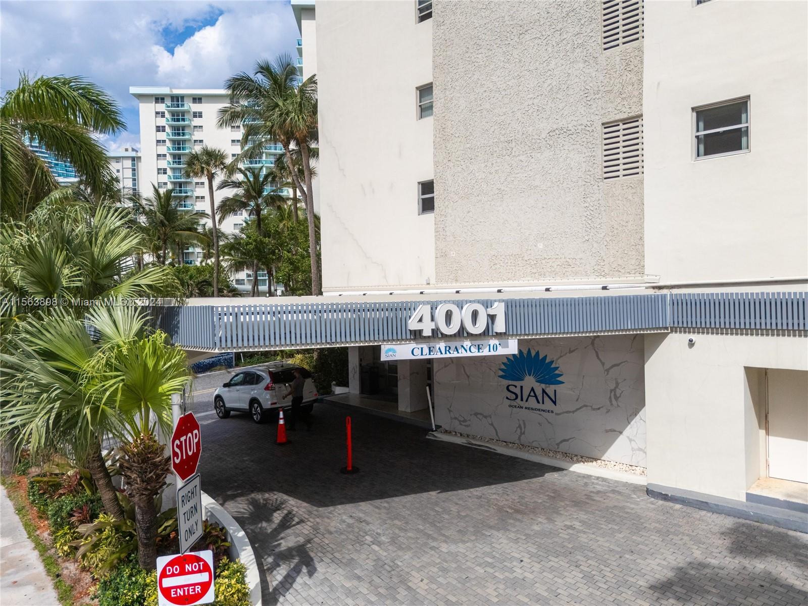 4001 S Ocean Dr PH4, Hollywood, Florida 33019, 1 Bedroom Bedrooms, ,1 BathroomBathrooms,Residential,For Sale,4001 S Ocean Dr PH4,A11563898