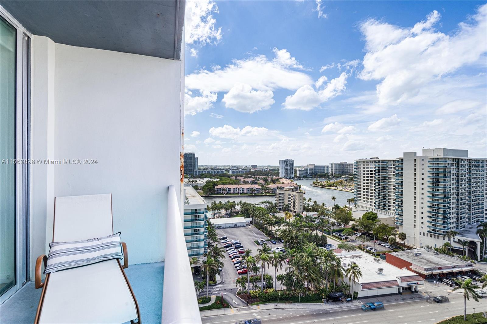 4001 S Ocean Dr PH4, Hollywood, Florida 33019, 1 Bedroom Bedrooms, ,1 BathroomBathrooms,Residential,For Sale,4001 S Ocean Dr PH4,A11563898