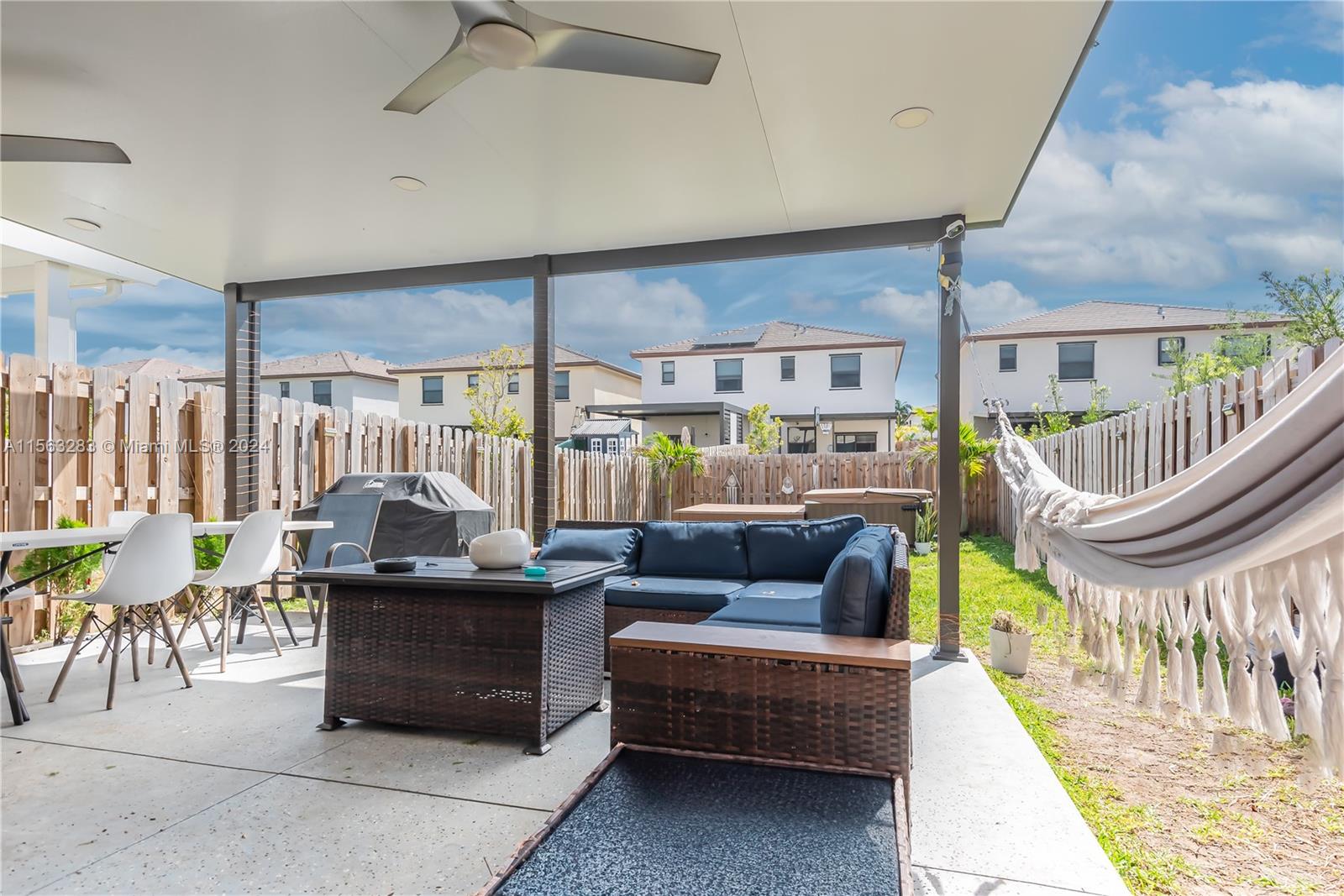 Homestead, Florida 33032, 4 Bedrooms Bedrooms, ,3 BathroomsBathrooms,Residentiallease,For Rent,A11563283