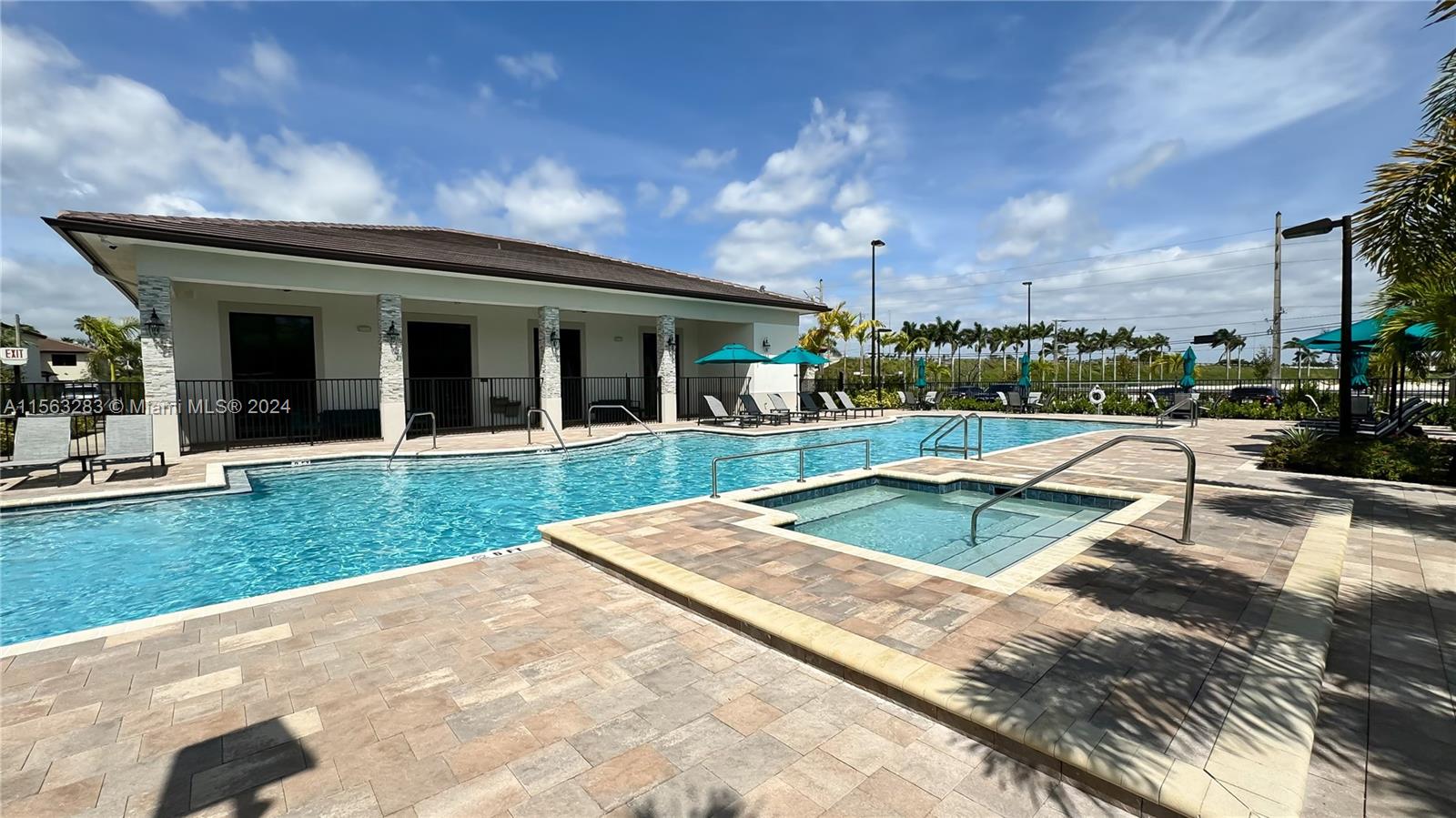 Homestead, Florida 33032, 4 Bedrooms Bedrooms, ,3 BathroomsBathrooms,Residentiallease,For Rent,A11563283