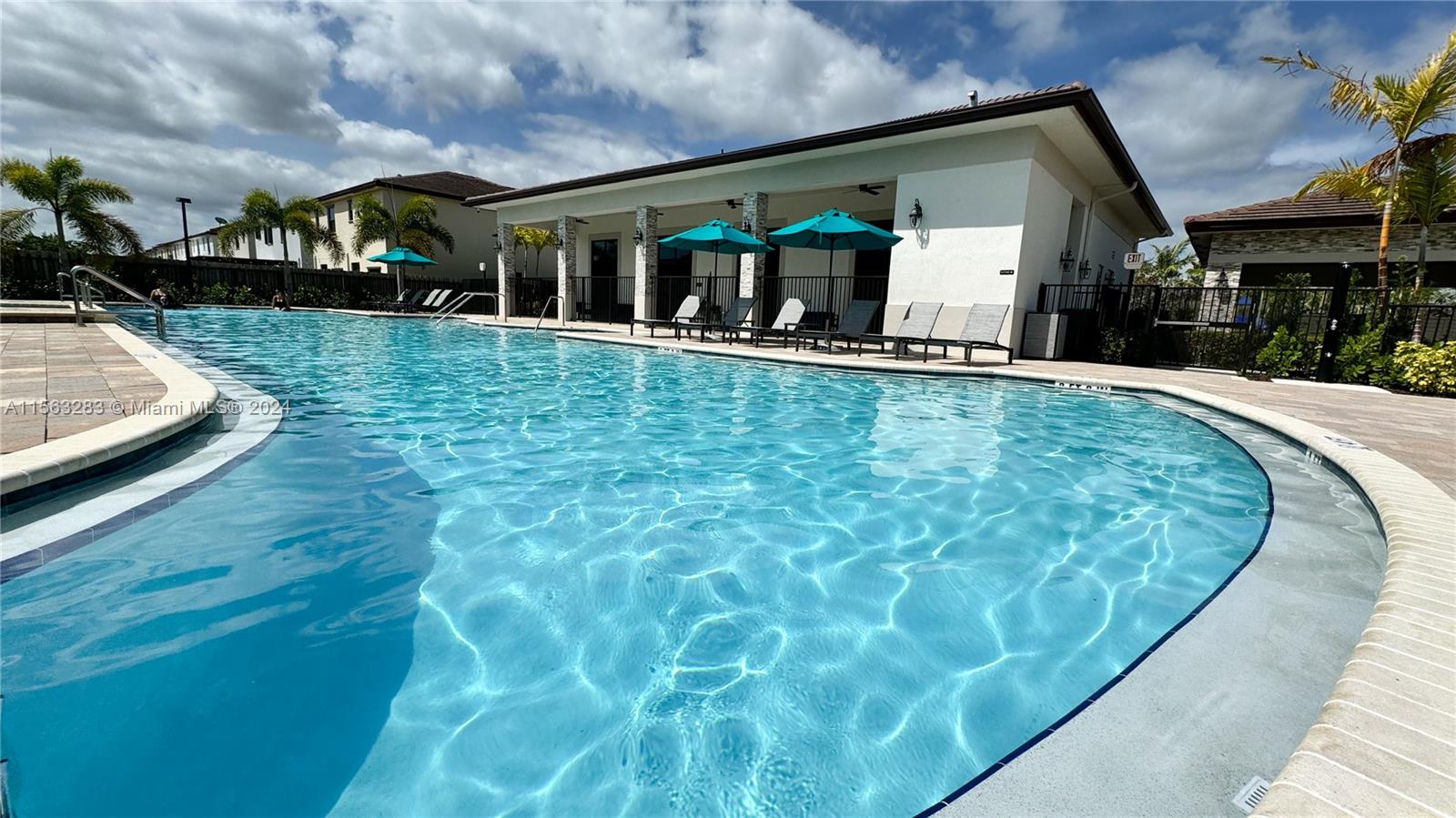 Homestead, Florida 33032, 4 Bedrooms Bedrooms, ,3 BathroomsBathrooms,Residentiallease,For Rent,A11563283