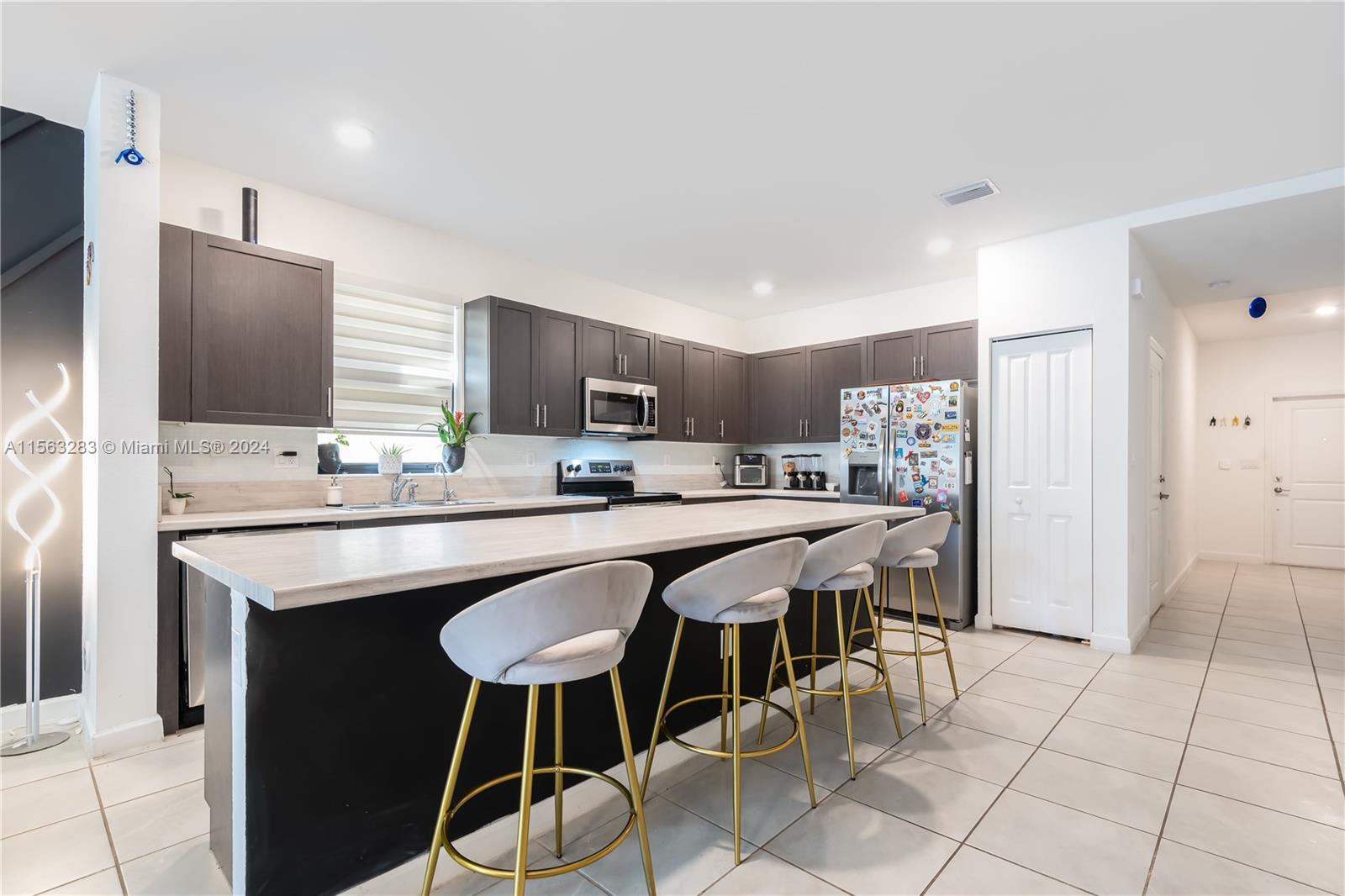 Homestead, Florida 33032, 4 Bedrooms Bedrooms, ,3 BathroomsBathrooms,Residentiallease,For Rent,A11563283