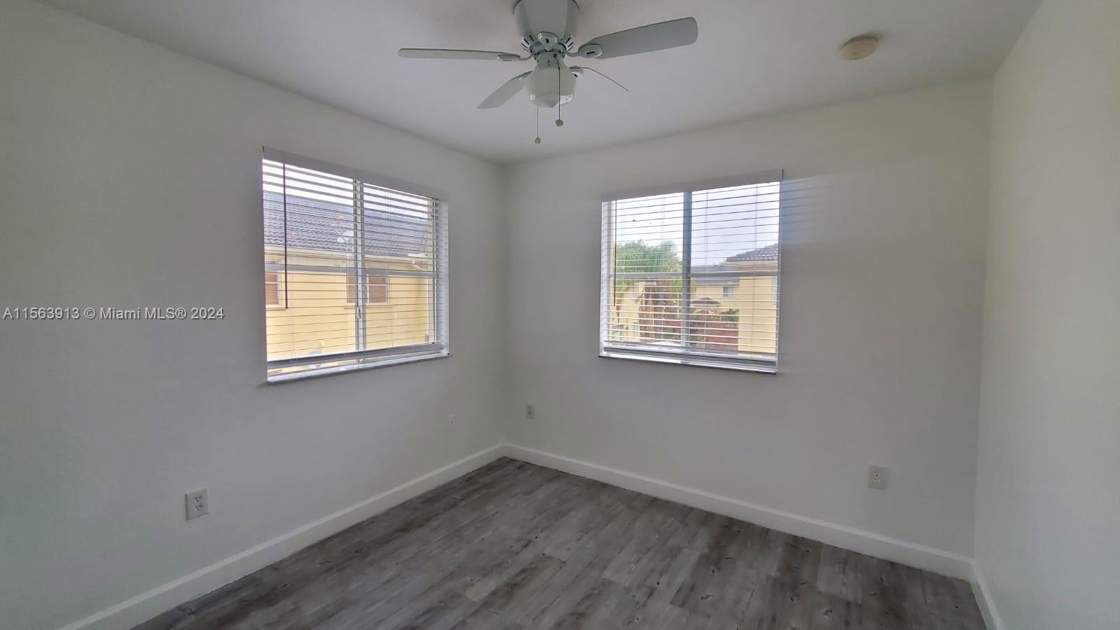 6960 NW 177th St N106, Hialeah, Florida 33015, 4 Bedrooms Bedrooms, ,3 BathroomsBathrooms,Residentiallease,For Rent,6960 NW 177th St N106,A11563913