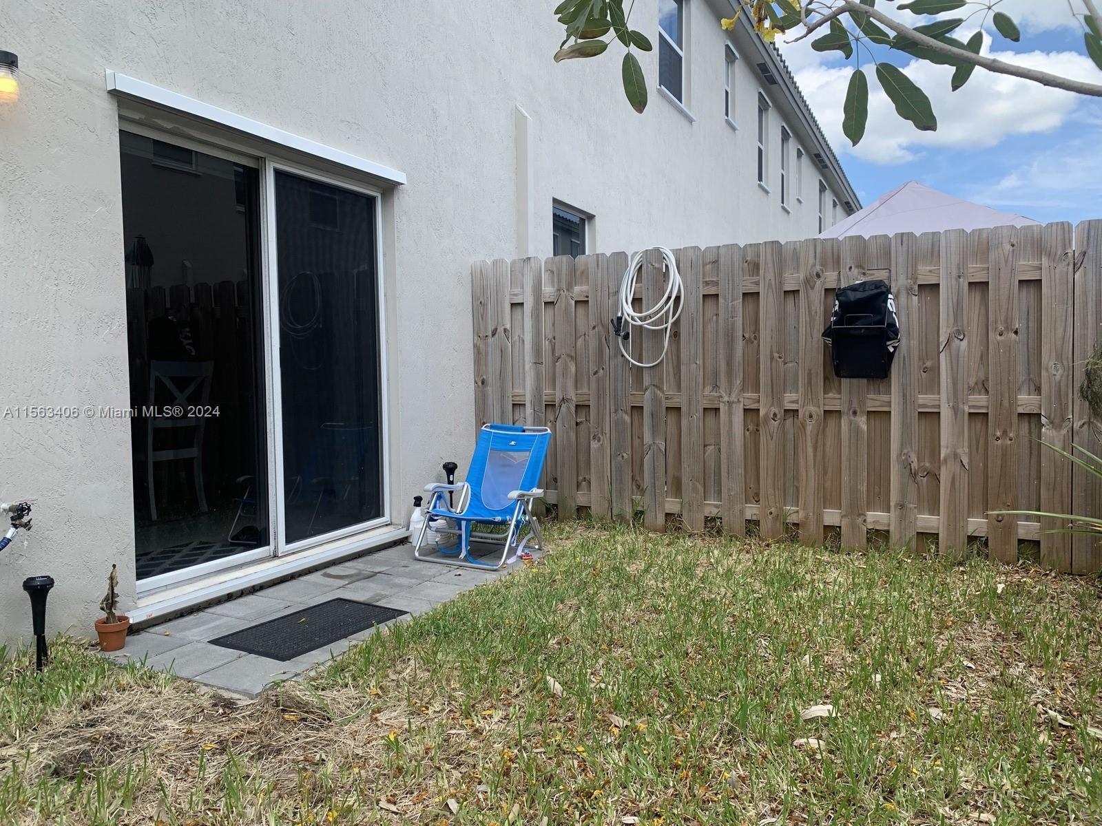 2640 SE 12th St, Homestead, Florida 33035, 3 Bedrooms Bedrooms, ,2 BathroomsBathrooms,Residentiallease,For Rent,2640 SE 12th St,A11563406