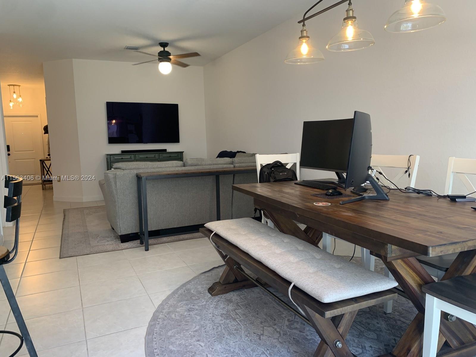 2640 SE 12th St, Homestead, Florida 33035, 3 Bedrooms Bedrooms, ,2 BathroomsBathrooms,Residentiallease,For Rent,2640 SE 12th St,A11563406