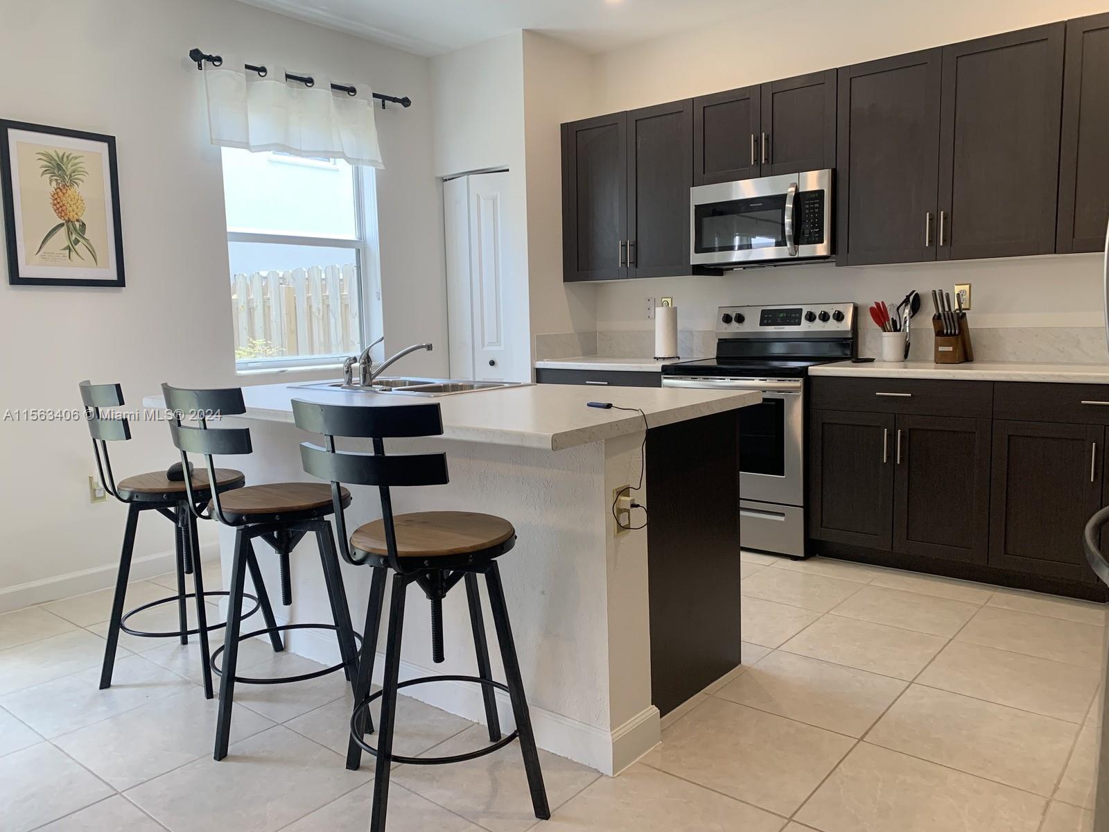 2640 SE 12th St, Homestead, Florida 33035, 3 Bedrooms Bedrooms, ,2 BathroomsBathrooms,Residentiallease,For Rent,2640 SE 12th St,A11563406