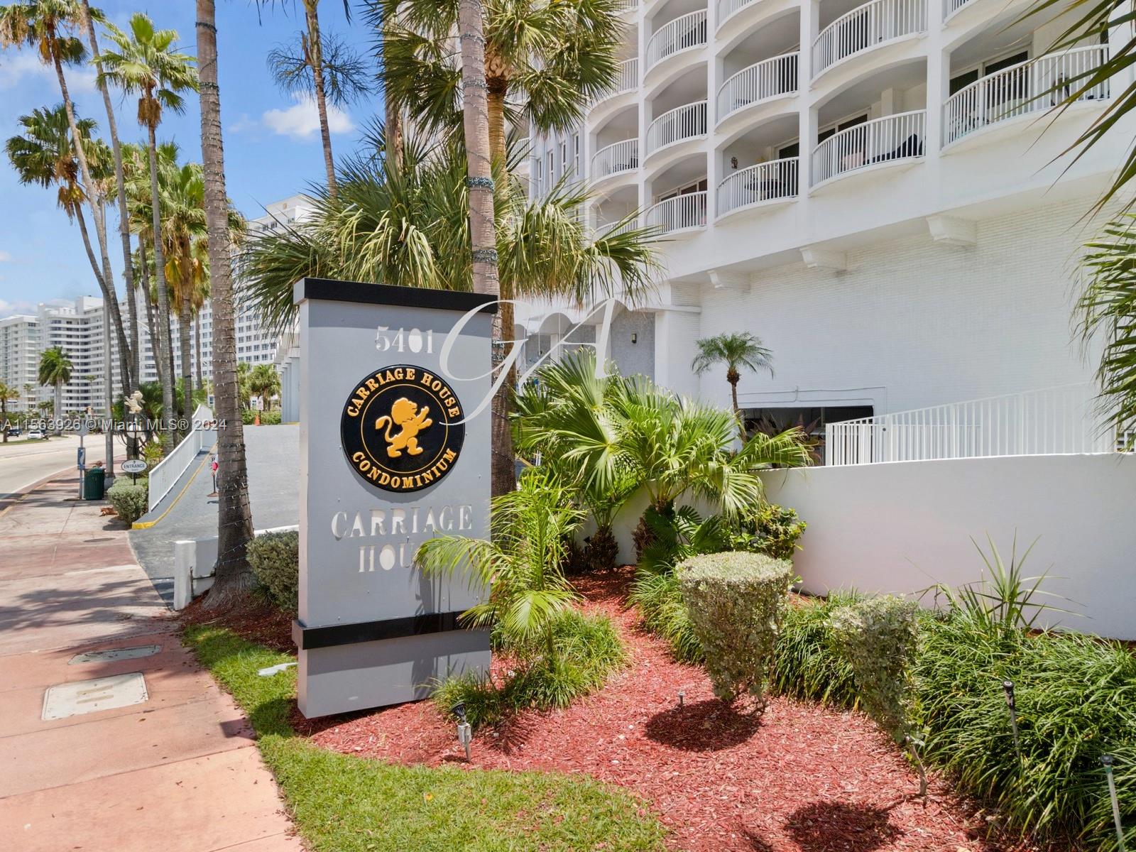 5401 Collins Ave 433, Miami Beach, Florida 33140, 1 Bedroom Bedrooms, ,1 BathroomBathrooms,Residentiallease,For Rent,5401 Collins Ave 433,A11563926