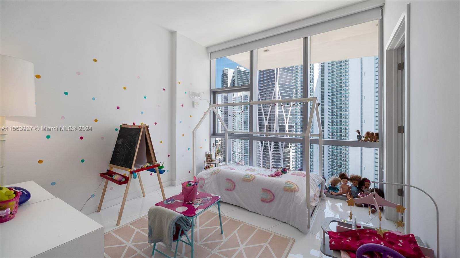 851 NE 1st Ave 3303, Miami, Florida 33132, 2 Bedrooms Bedrooms, ,3 BathroomsBathrooms,Residentiallease,For Rent,851 NE 1st Ave 3303,A11563927