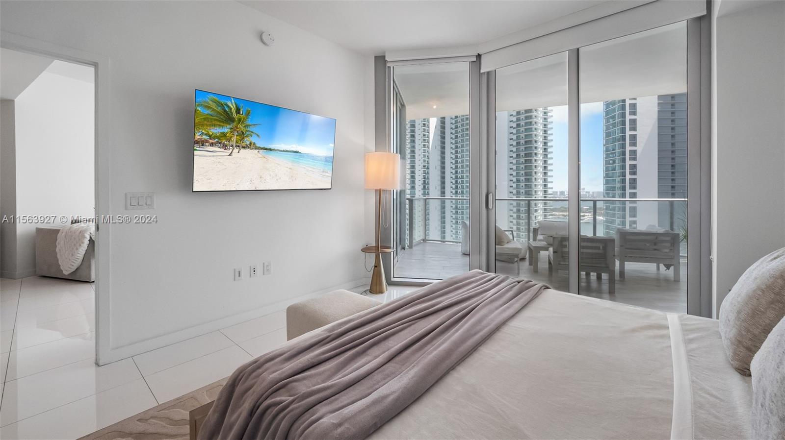 851 NE 1st Ave 3303, Miami, Florida 33132, 2 Bedrooms Bedrooms, ,3 BathroomsBathrooms,Residentiallease,For Rent,851 NE 1st Ave 3303,A11563927
