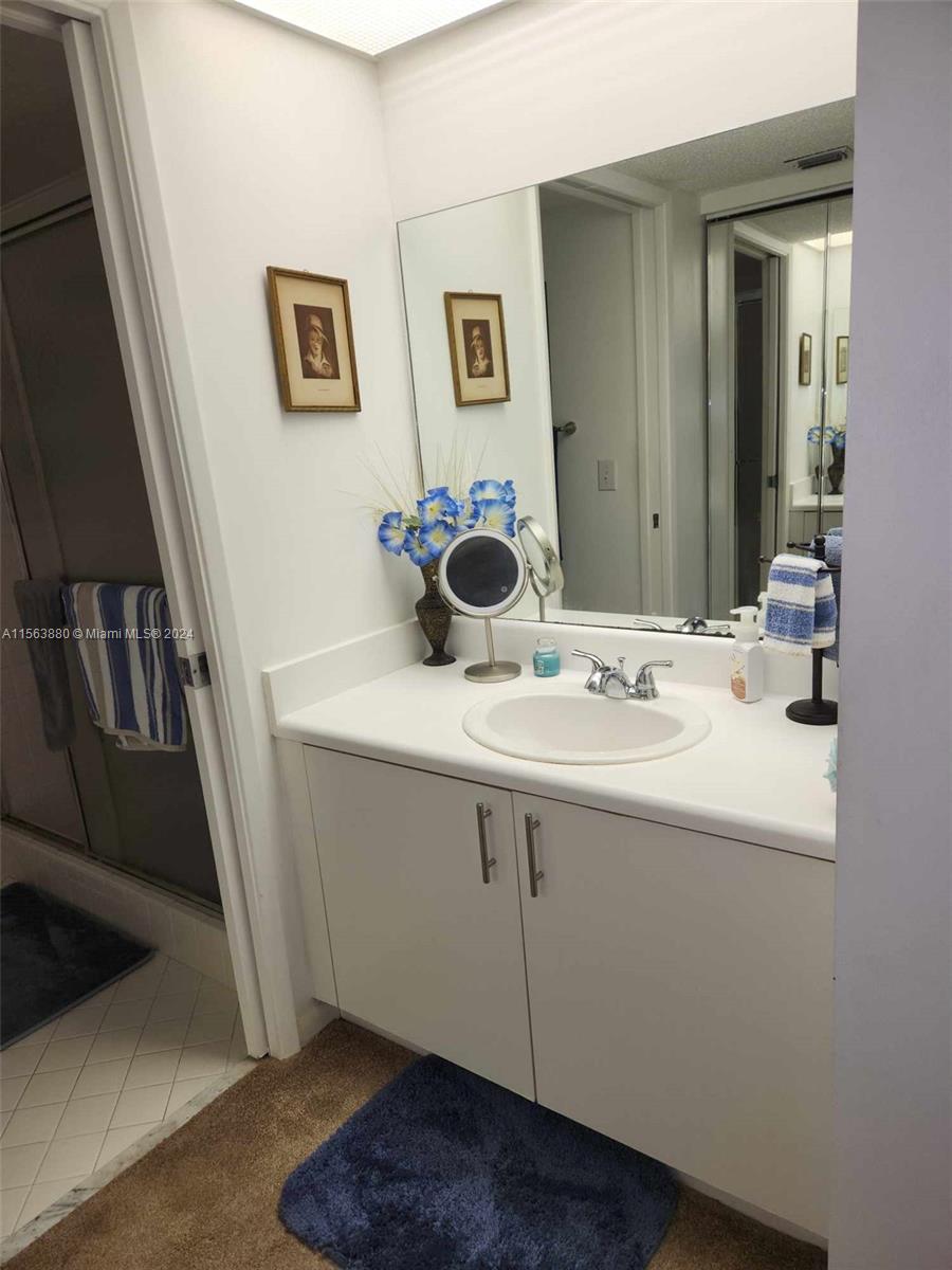 Pembroke Pines, Florida 33027, 2 Bedrooms Bedrooms, ,2 BathroomsBathrooms,Residentiallease,For Rent,A11563880