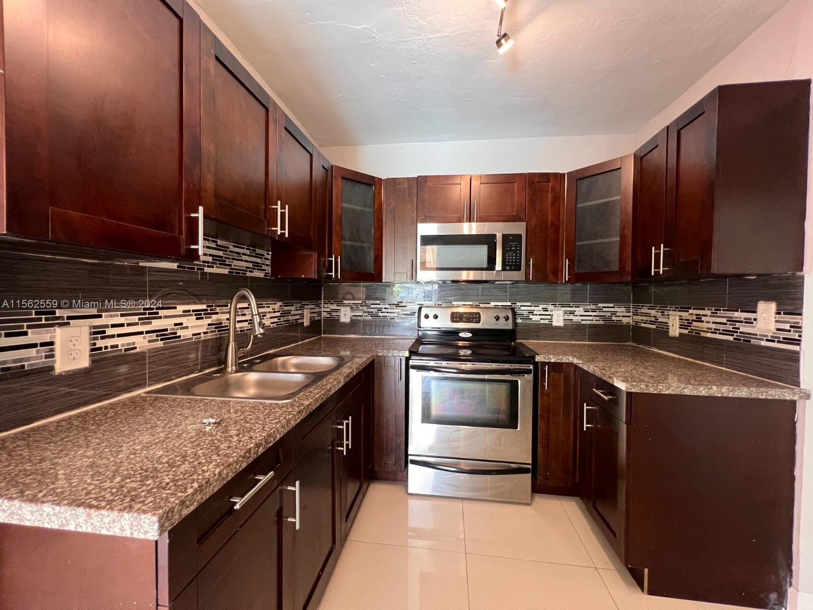 4919 NW 11th Ave 1, Miami, Florida 33127, 3 Bedrooms Bedrooms, ,2 BathroomsBathrooms,Residentiallease,For Rent,4919 NW 11th Ave 1,A11562559
