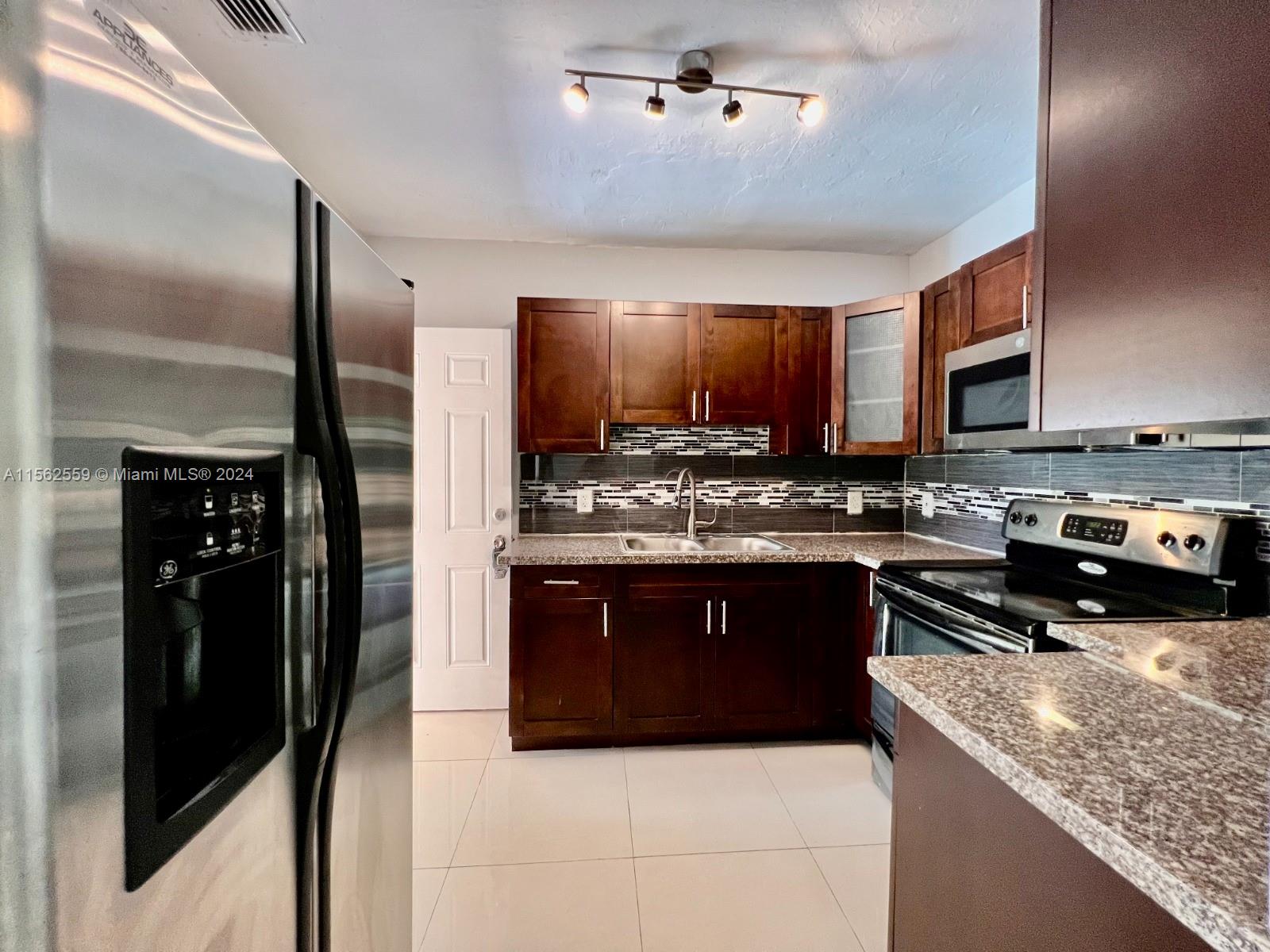 4919 NW 11th Ave 1, Miami, Florida 33127, 3 Bedrooms Bedrooms, ,2 BathroomsBathrooms,Residentiallease,For Rent,4919 NW 11th Ave 1,A11562559