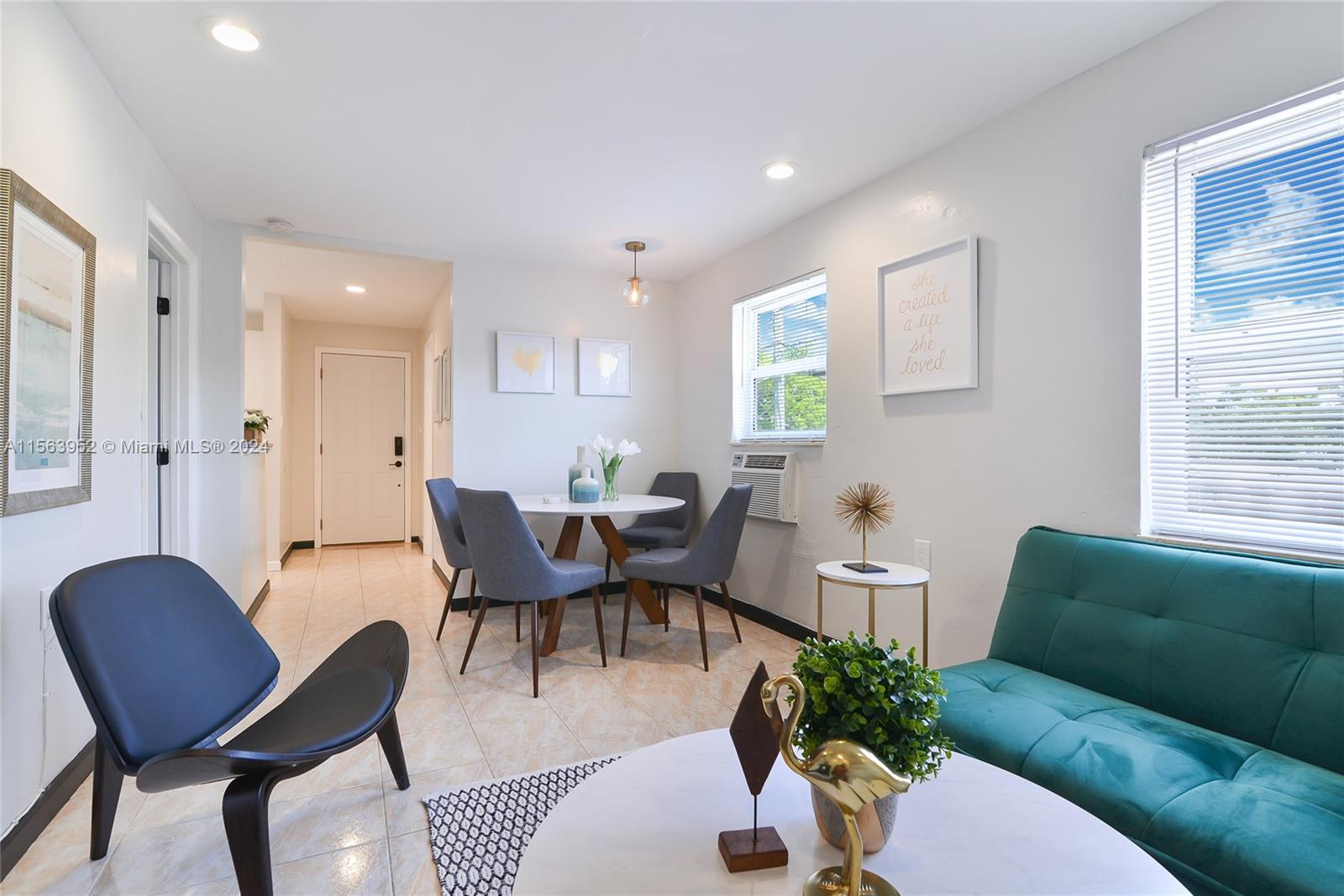 1947 Adams St Upper, Hollywood, Florida 33020, 1 Bedroom Bedrooms, ,1 BathroomBathrooms,Residentiallease,For Rent,1947 Adams St Upper,A11563952